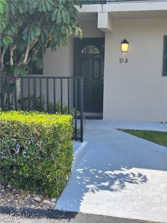 600 Valley Stream Dr. #II, Naples, FL 34113