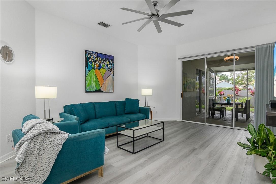 170 Vista Ln., Naples, FL 34119