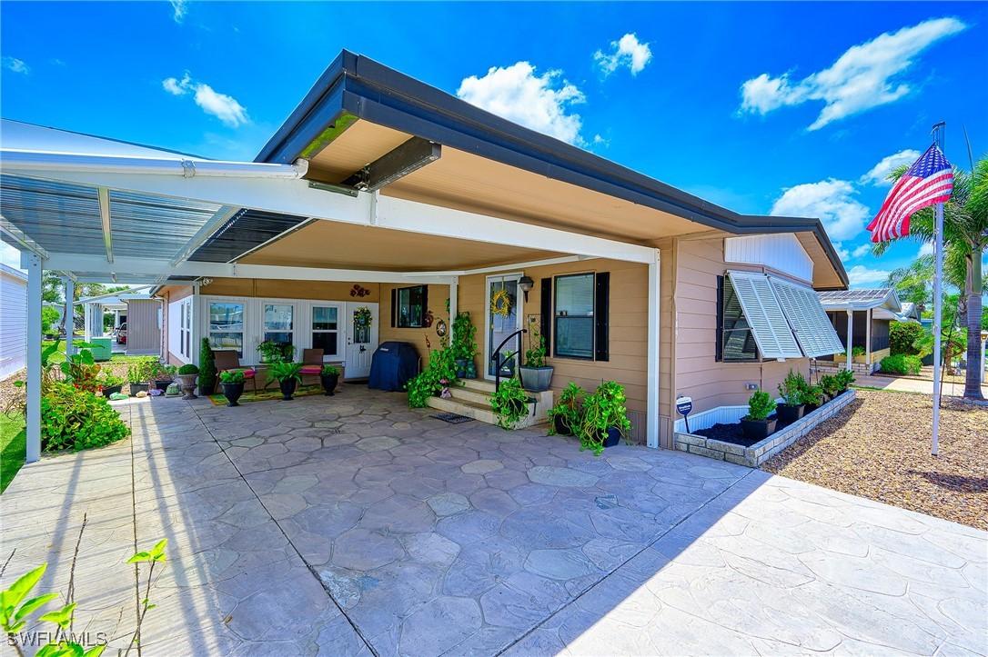 149 Kim Dr., Naples, FL 34104