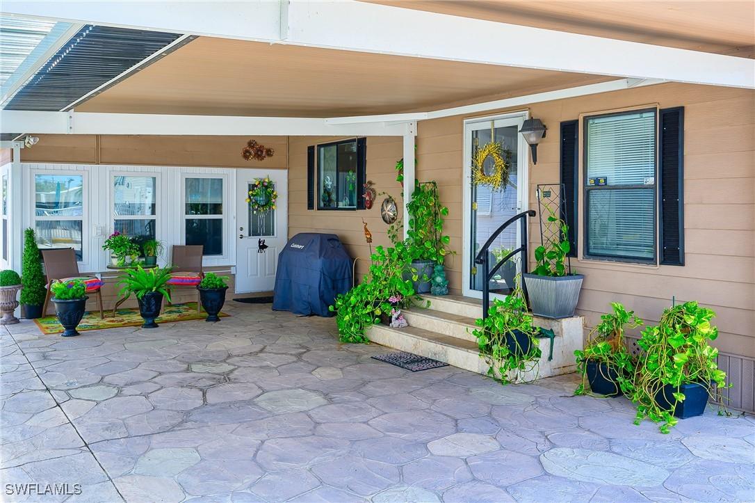 149 Kim Dr., Naples, FL 34104