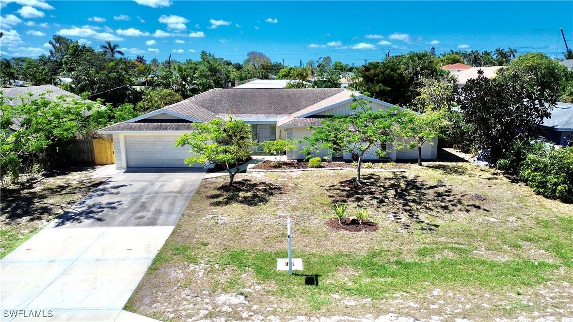 844 106th Ave., Naples, FL 34108