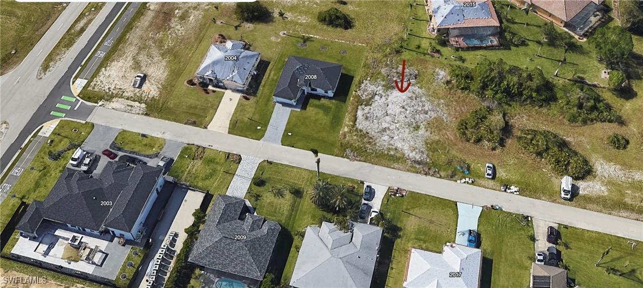 2012 NW 24th Pl., Cape Coral, FL 33993