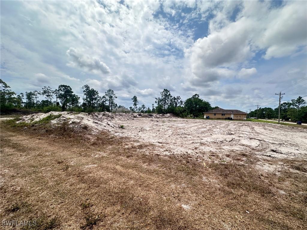 1033 Joponica Ave., Lehigh Acres, FL 33974
