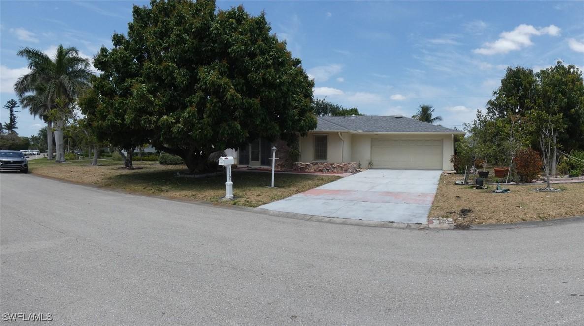 1365 Kingswood Ct., Fort Myers, FL 33919
