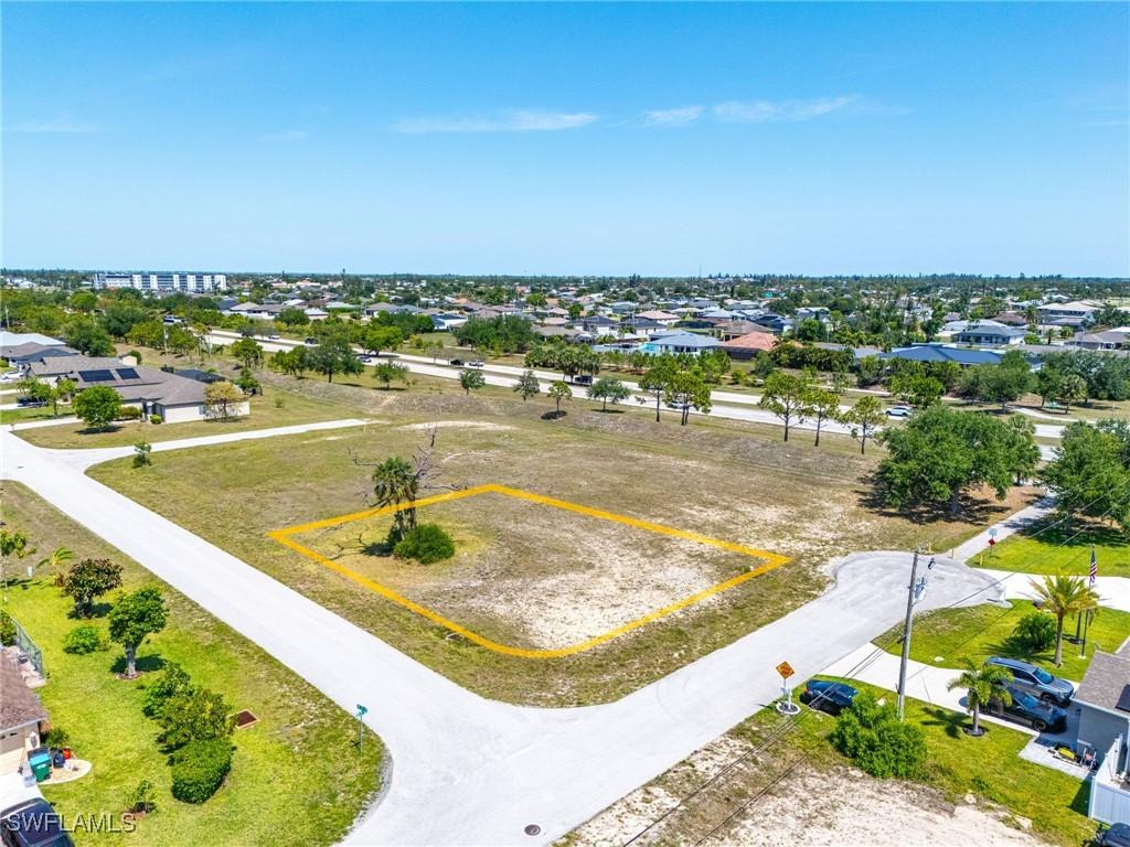 2422 SW 11th Ave., Cape Coral, FL 33914