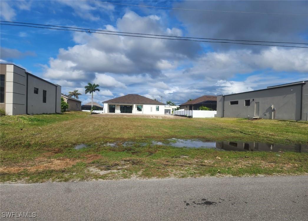 109 SW 37th Pl., Cape Coral, FL 33991
