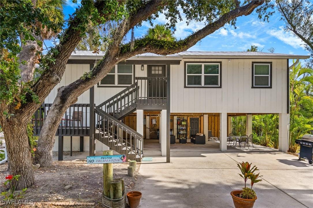 222 Mango St., Fort Myers Beach, FL 33931
