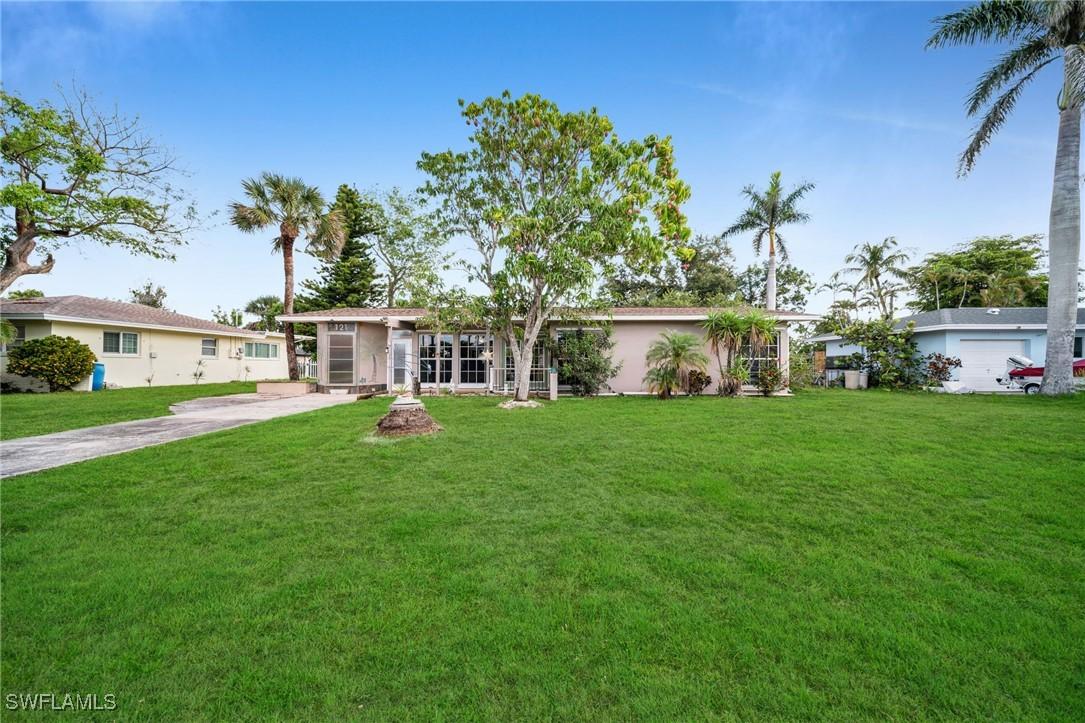 121 SE 44th St., Cape Coral, FL 33904