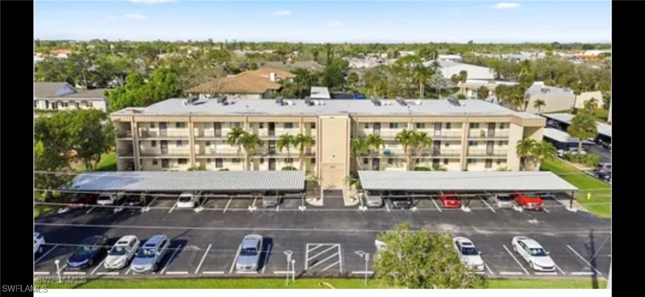 2111 Barkeley Ln. #13, Fort Myers, FL 33907