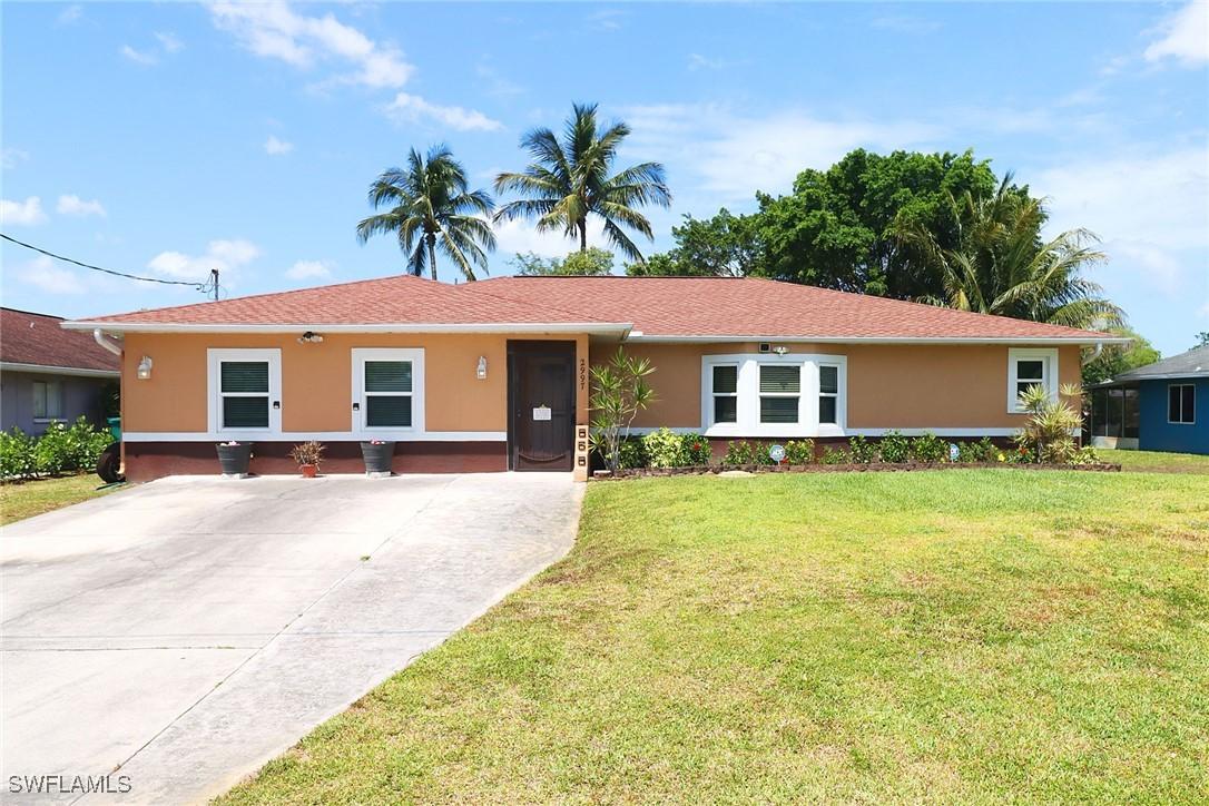 2997 54th Ln., Naples, FL 34116