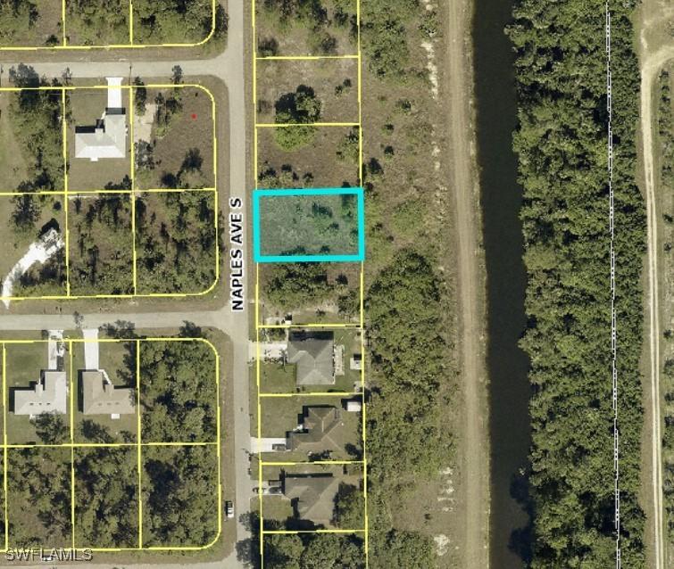413 Naples Ave., Lehigh Acres, FL 33974
