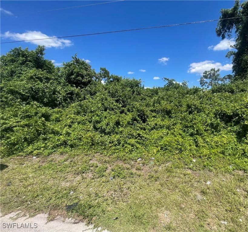 437/439 Loretta Ave., Lehigh Acres, FL 33974