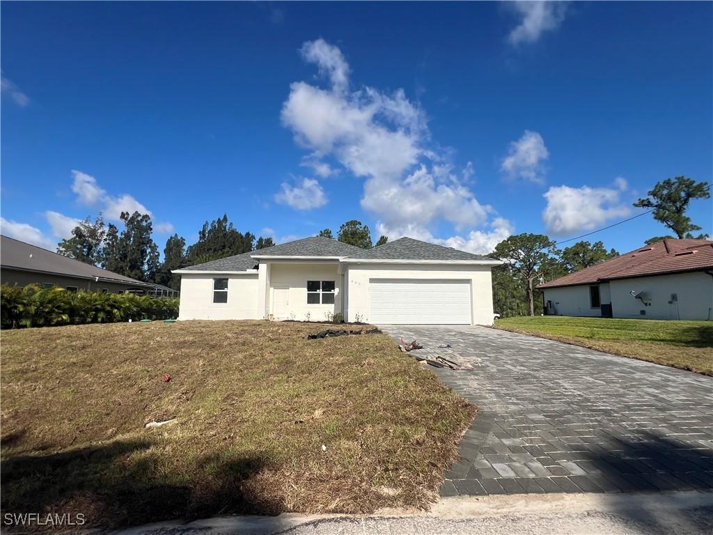 805 Congress Ave., Lehigh Acres, FL 33972