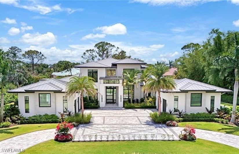 493 Carica Rd., Naples, FL 34108