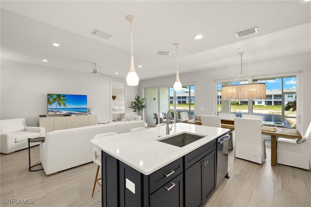 2647 Seychelles Cir. #2203, Naples, FL 34112