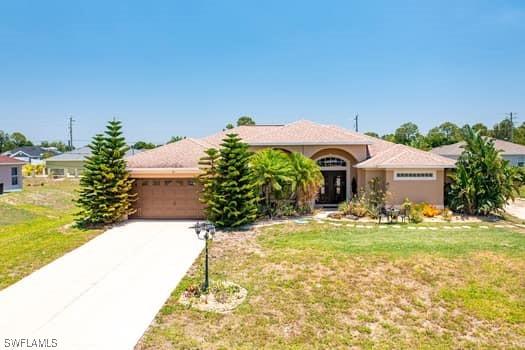 914 Albert Ave., Lehigh Acres, FL 33971