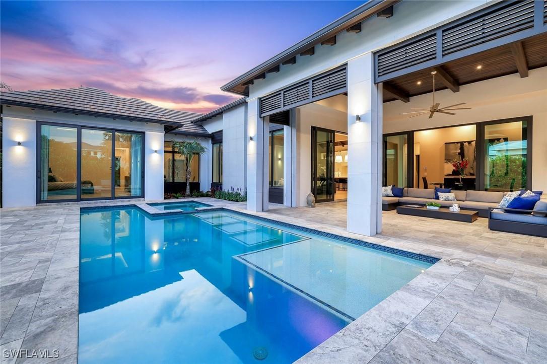 541 Whispering Pine Ct., Naples, FL 34103