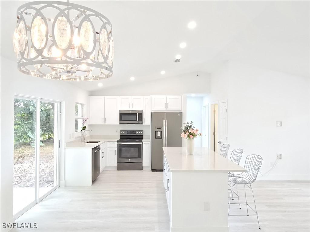 687 Grove Dr., Naples, FL 34120