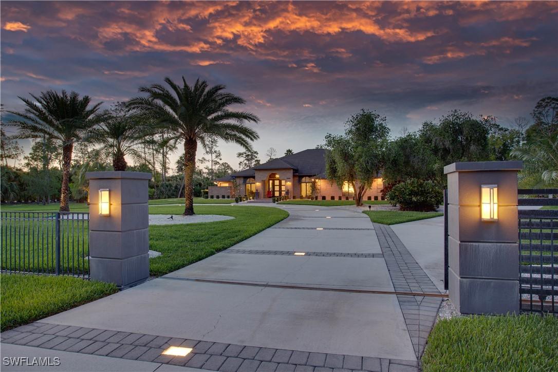 5455 Tamarind Ridge Dr., Naples, FL 34119