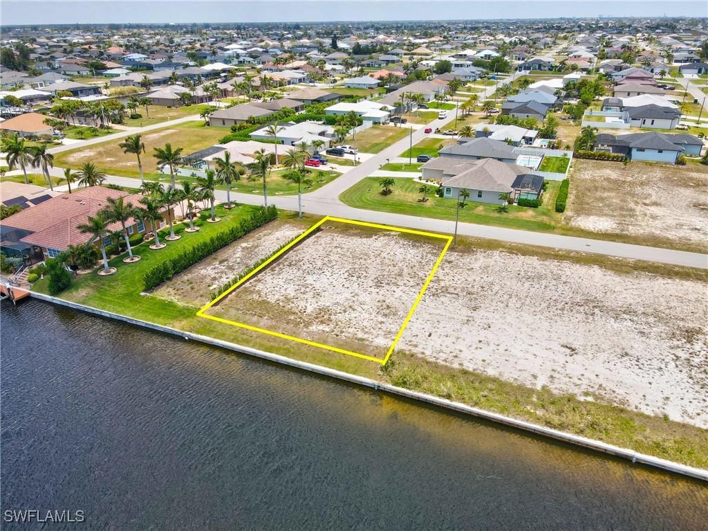 112 NW 37th Pl., Cape Coral, FL 33993