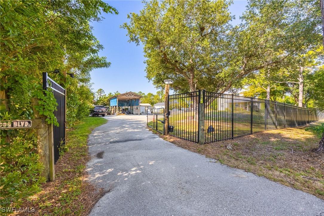 8711 Buckingham Rd., Fort Myers, FL 33905