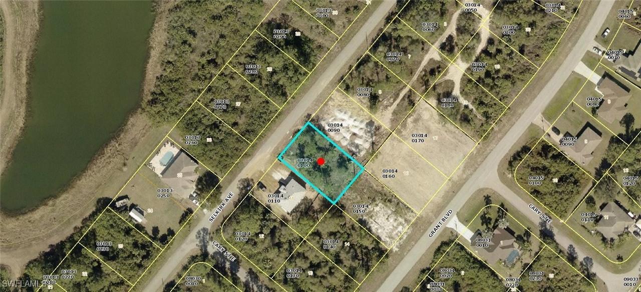 323 Selkirk Ave., Lehigh Acres, FL 33974
