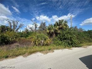 638 Wyngate Ct., Lehigh Acres, FL 33972
