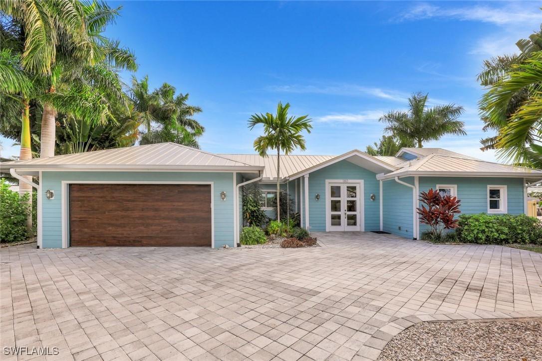 180 Channel Dr., Naples, FL 34108
