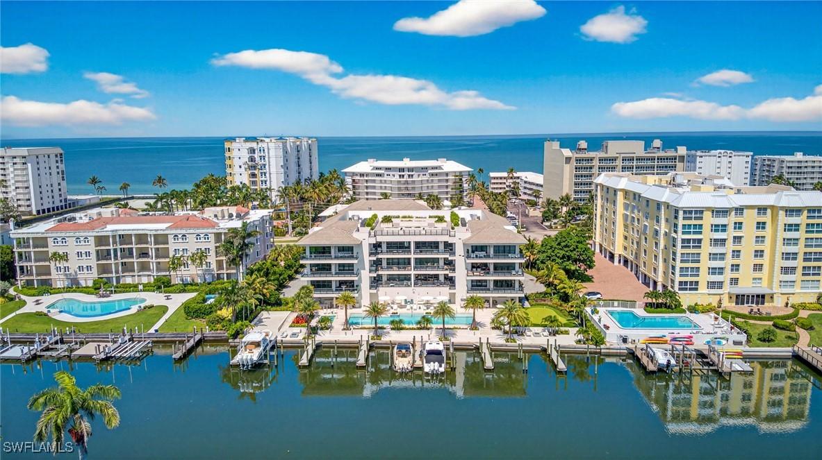 1820 Gulf Shore Blvd. #202, Naples, FL 34102