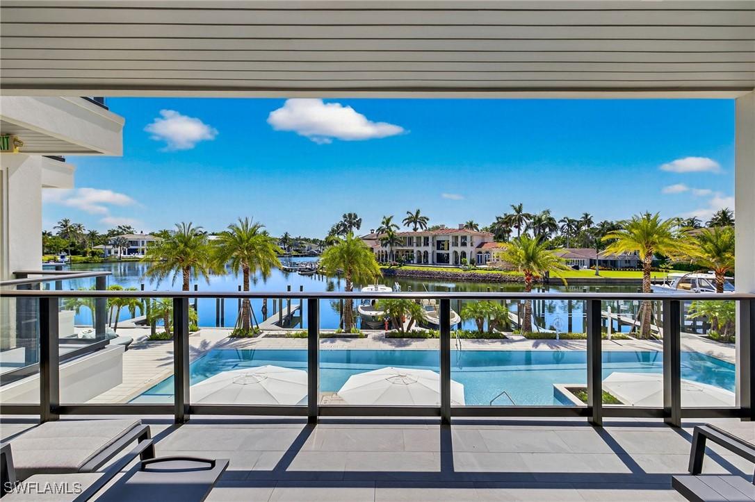 1820 Gulf Shore Blvd. #202, Naples, FL 34102