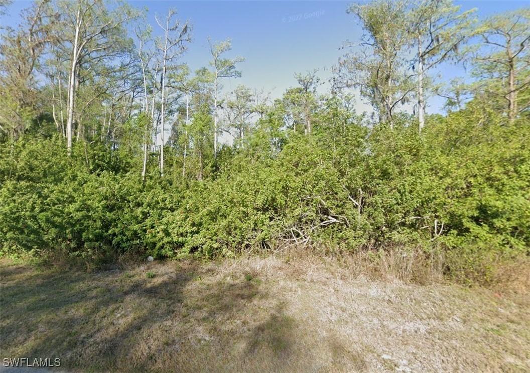 827 Alido Ave., Lehigh Acres, FL 33971