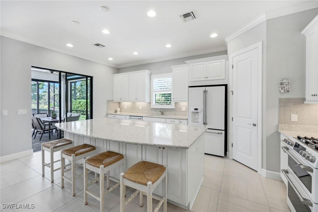 8396 Promoso Ct., Naples, FL 34114