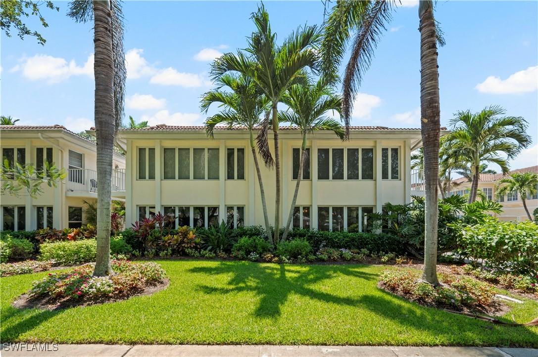 280 4th St. #104, Naples, FL 34102