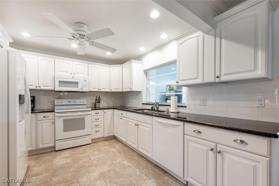 3586 Santiago Way, Naples, FL 34105