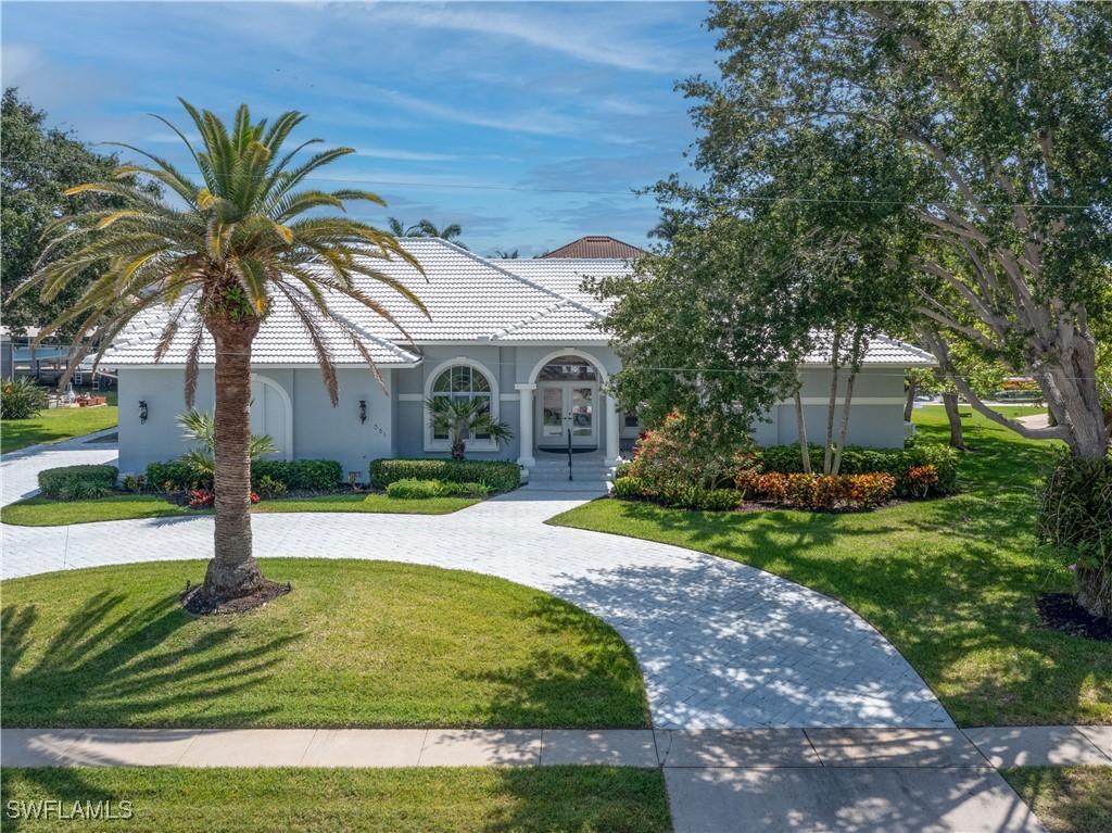 561 Conover Ct., Marco Island, FL 34145