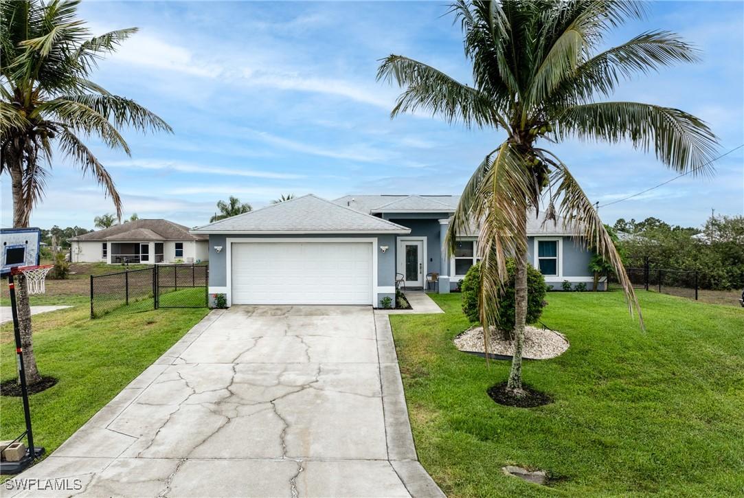 190 Pennfield St., Lehigh Acres, FL 33974