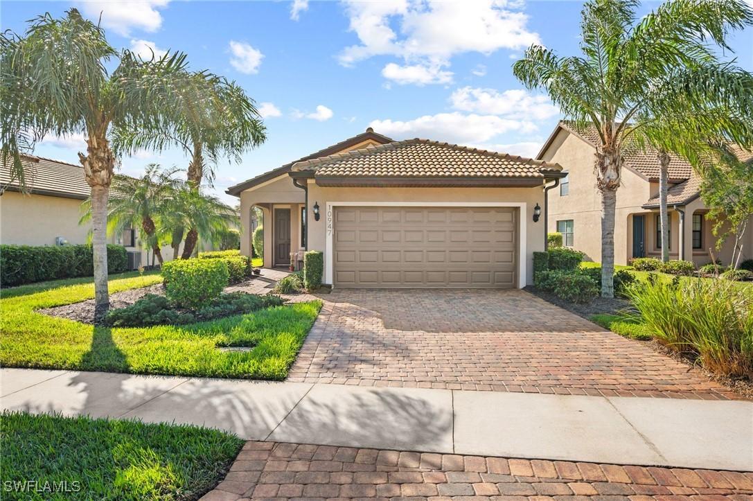 10947 Clarendon St., Fort Myers, FL 33913
