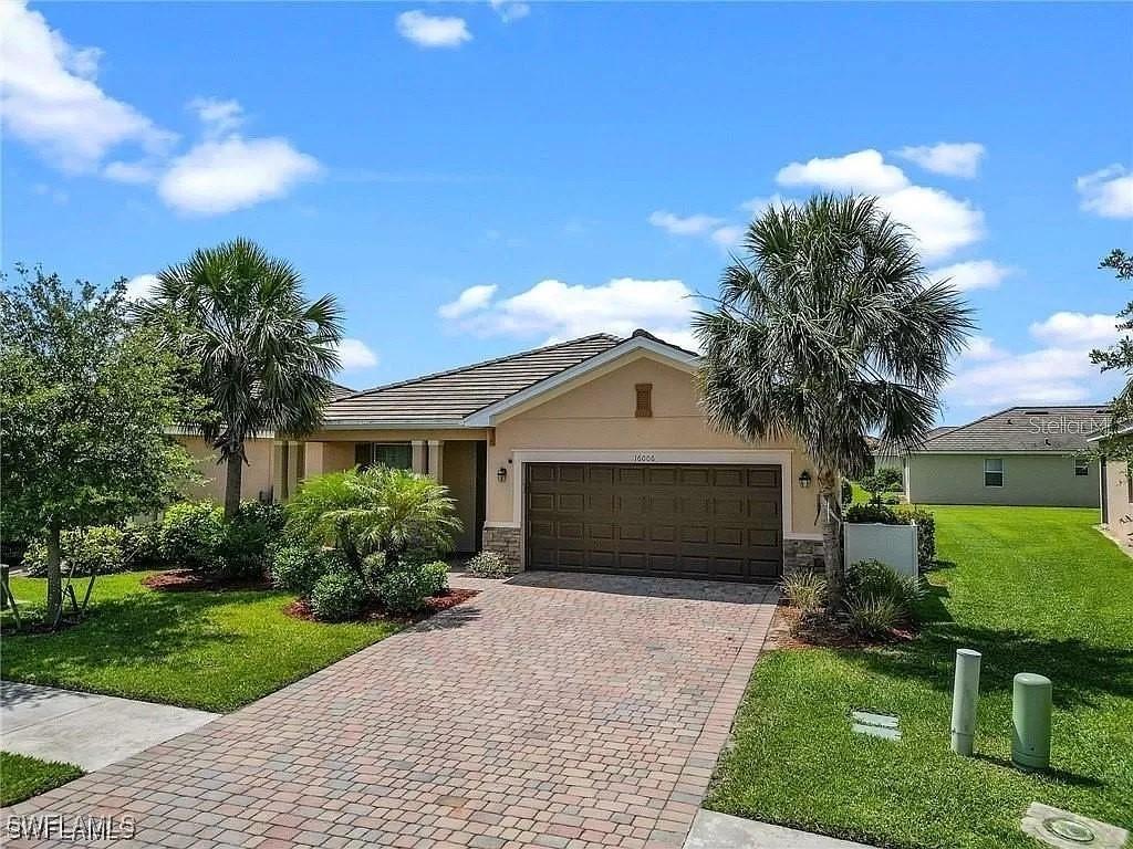 16006 Mistflower Dr., Alva, FL 33920