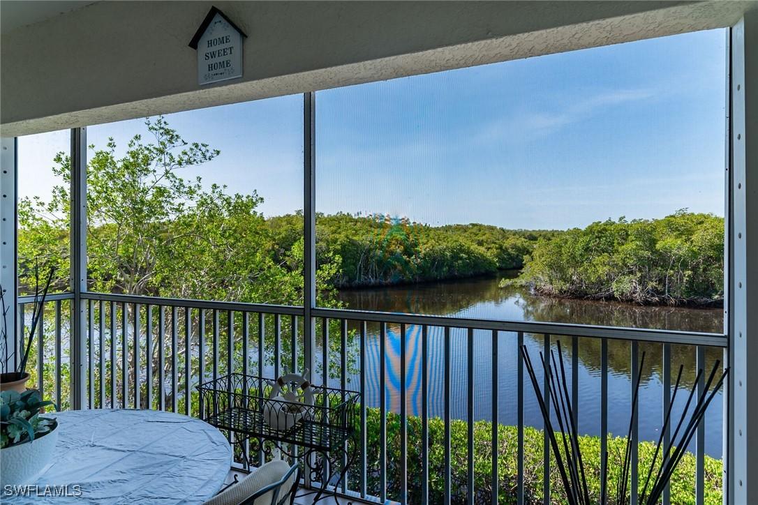 154 Newport Dr. #1307, Naples, FL 34114