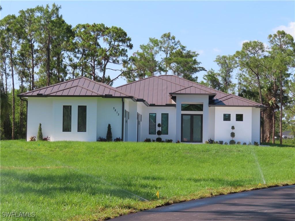 3813 16th Ave., Naples, FL 34120
