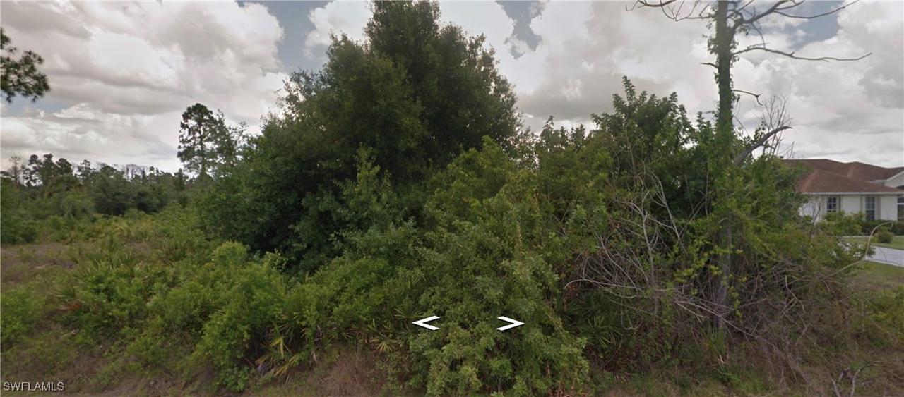 1122 Truman Ave., Lehigh Acres, FL 33972