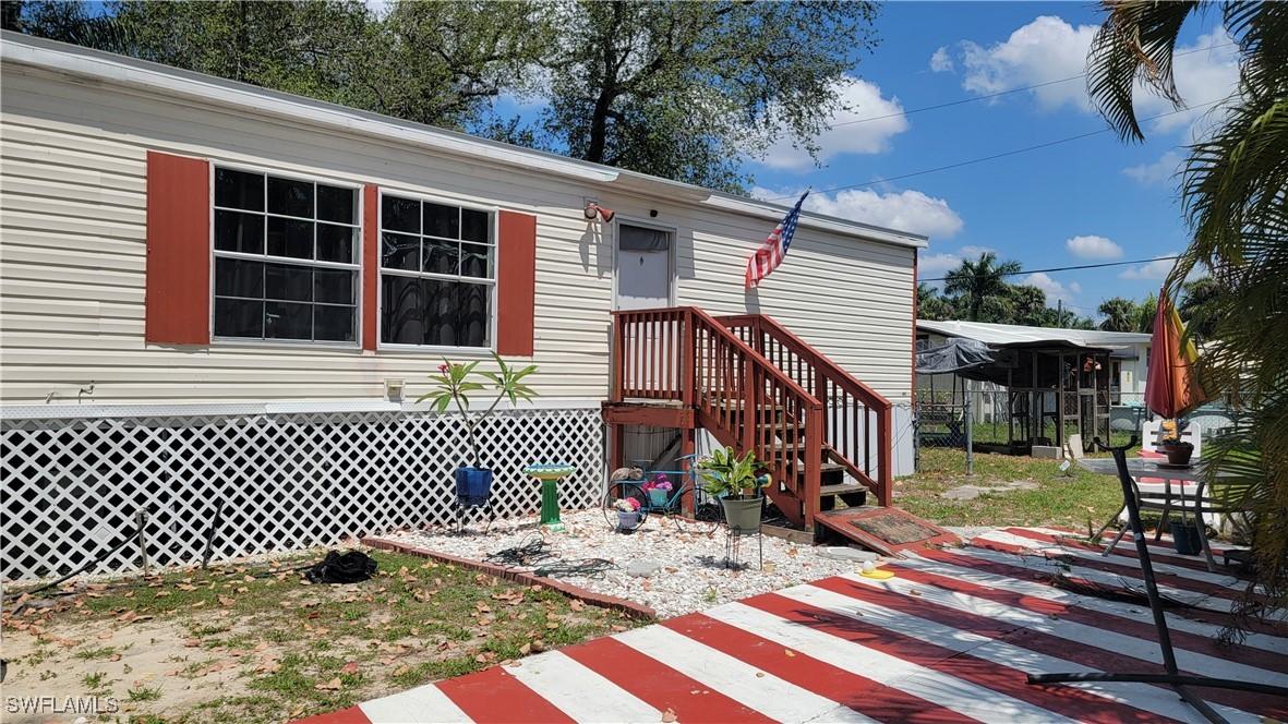 320 Redlin St., North Fort Myers, FL 33903