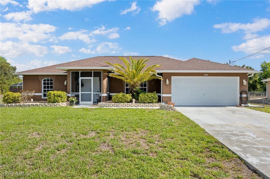 227 Manasota St., Fort Myers, FL 33913