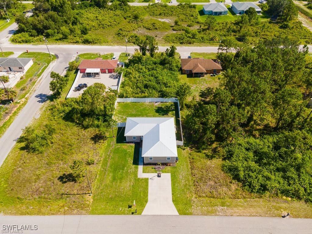 2916 9th St., Lehigh Acres, FL 33976