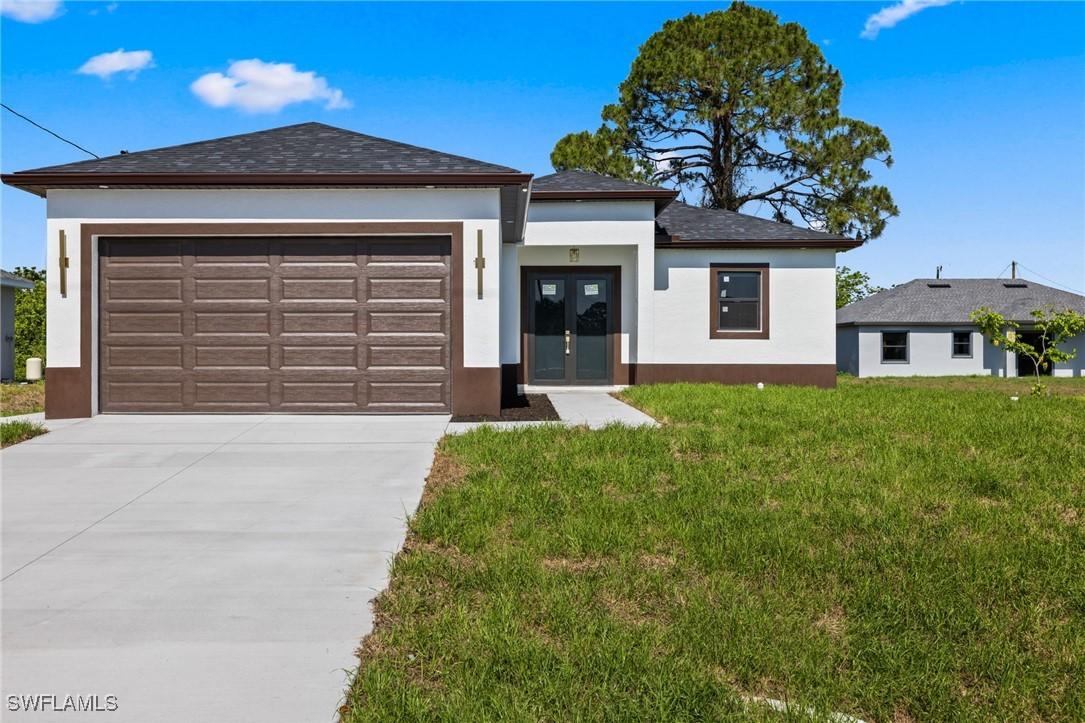 328 Larose Ave., Lehigh Acres, FL 33974