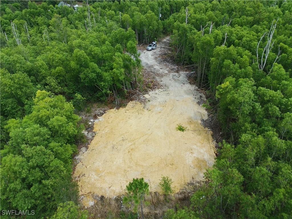 6611 Broken Arrow Rd., Fort Myers, FL 33912