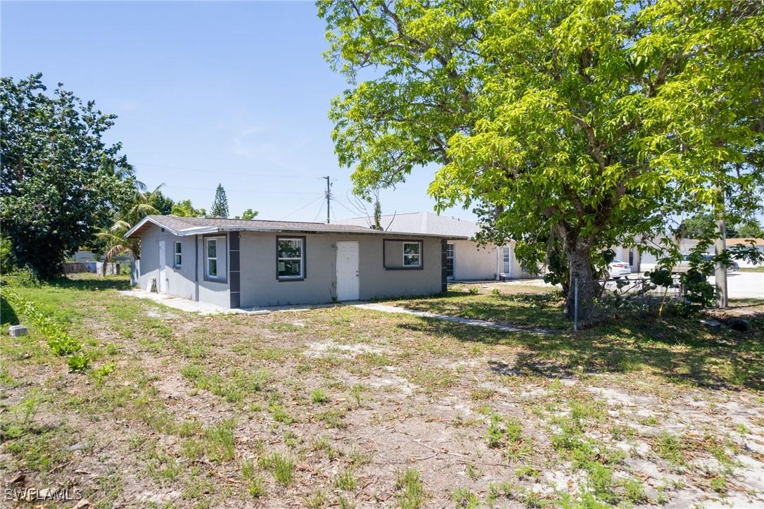3524 Dora St., Fort Myers, FL 33916