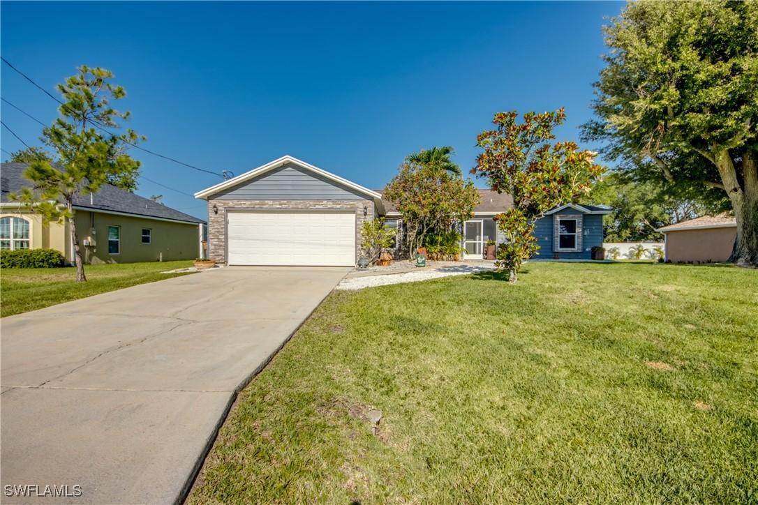 2532 SW 12th Pl., Cape Coral, FL 33914