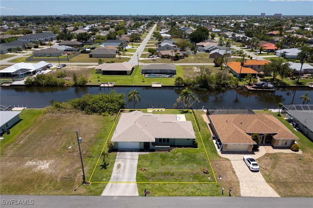 132 SW 34th Ln., Cape Coral, FL 33914