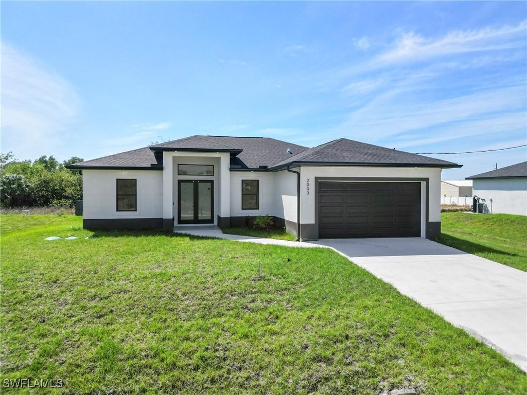 2003 Curry Ave., Lehigh Acres, FL 33971